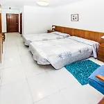 Hotel Restaurante Xaneiro *